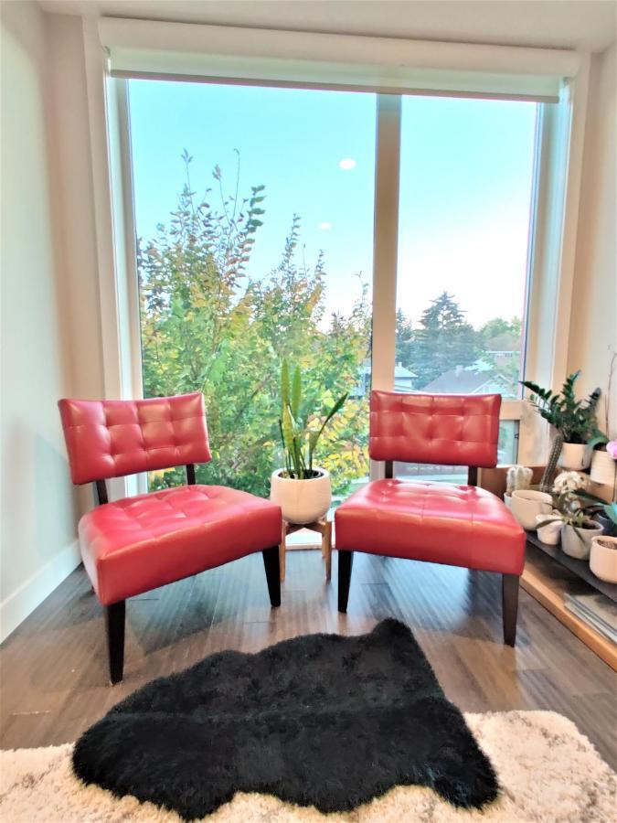 Monki Di Executive Suites - Glas - Luxury Inner City Home 3 Min To Downtown W Private Rooftop Patio Fireplace Калґарі Екстер'єр фото