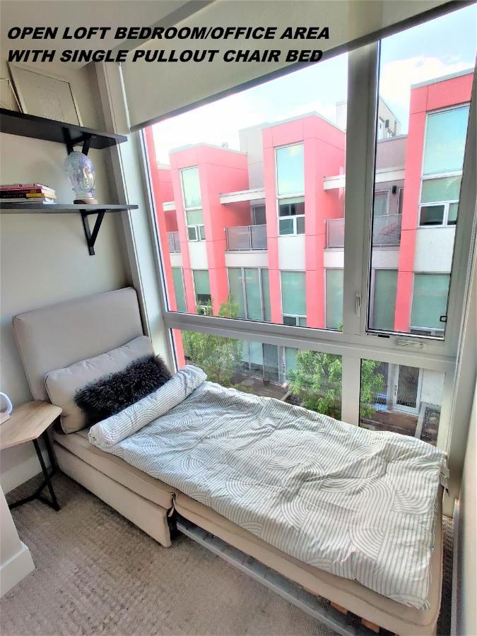 Monki Di Executive Suites - Glas - Luxury Inner City Home 3 Min To Downtown W Private Rooftop Patio Fireplace Калґарі Екстер'єр фото
